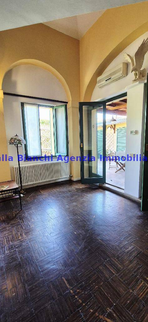 appartamento in vendita a Pesaro in zona Centro Città