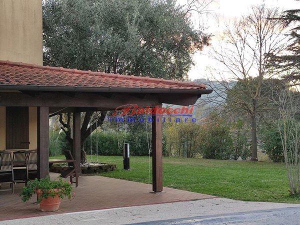 casa indipendente in vendita a Pesaro