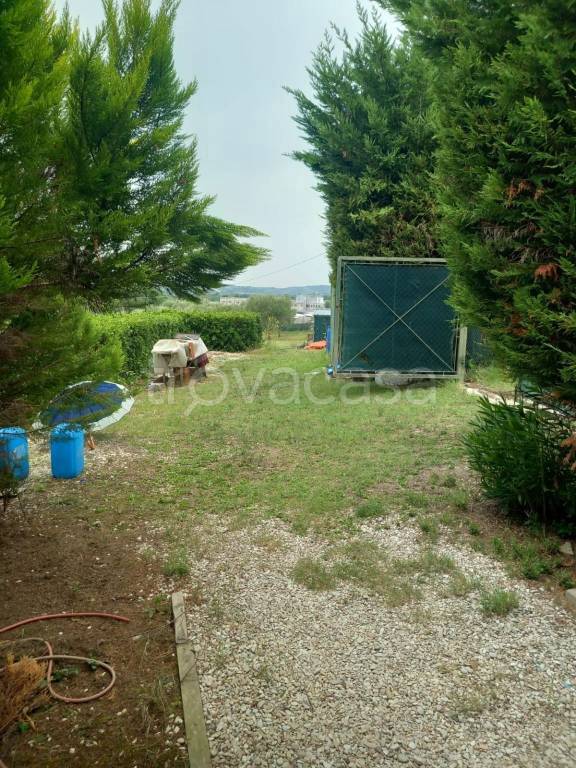 casa indipendente in vendita a Pesaro in zona Villa Fastiggi