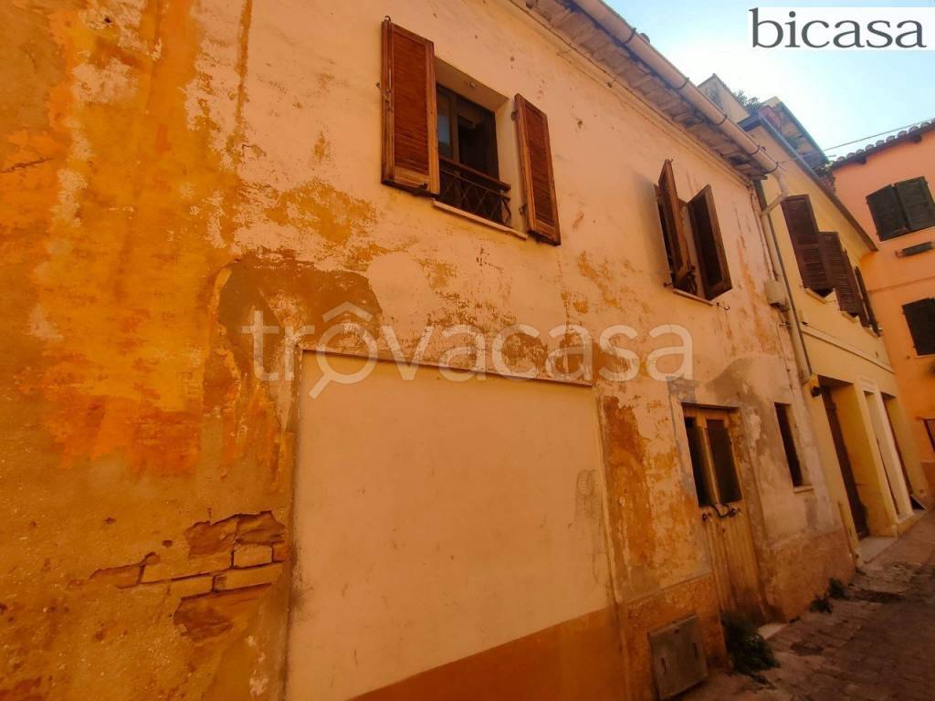 casa indipendente in vendita a Pesaro in zona Centro Città