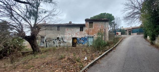 casa indipendente in vendita a Pesaro in zona Centro Città