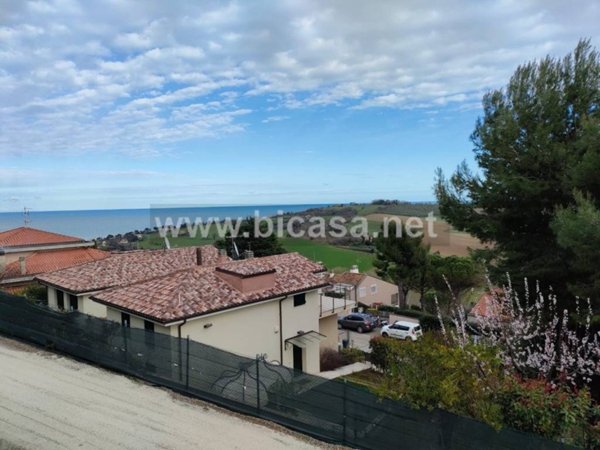 casa indipendente in vendita a Pesaro in zona Trebbiantico