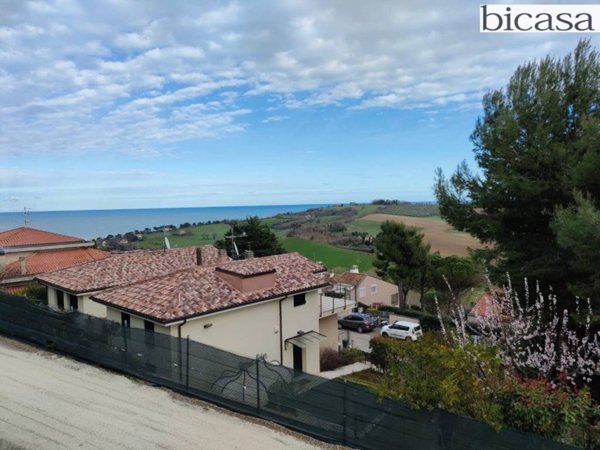 casa indipendente in vendita a Pesaro in zona Trebbiantico