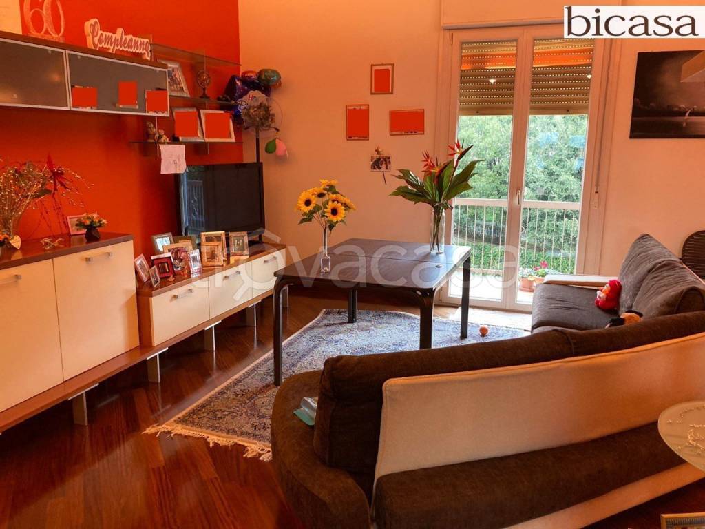 appartamento in vendita a Pesaro in zona Montegranaro