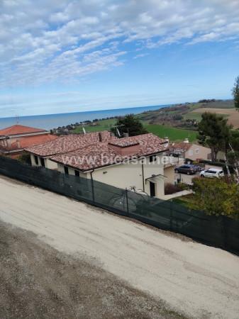 appartamento in vendita a Pesaro in zona Trebbiantico