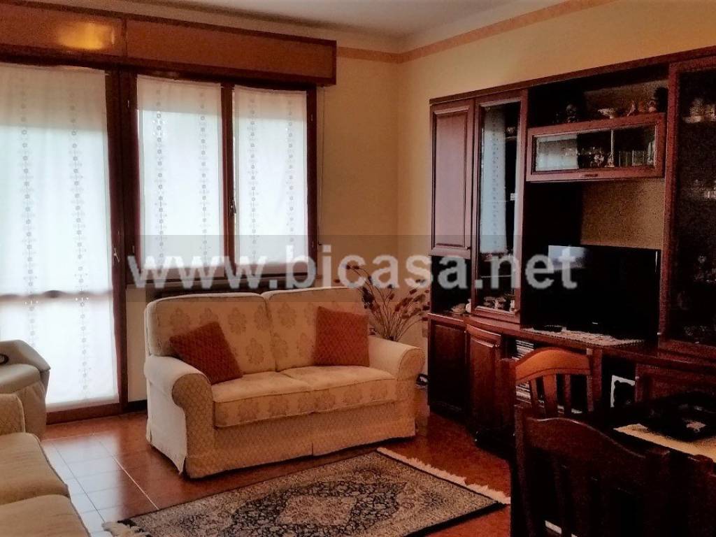 appartamento in vendita a Pesaro in zona Novilara