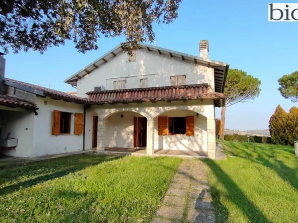 casa indipendente in vendita a Pesaro in zona Tresole