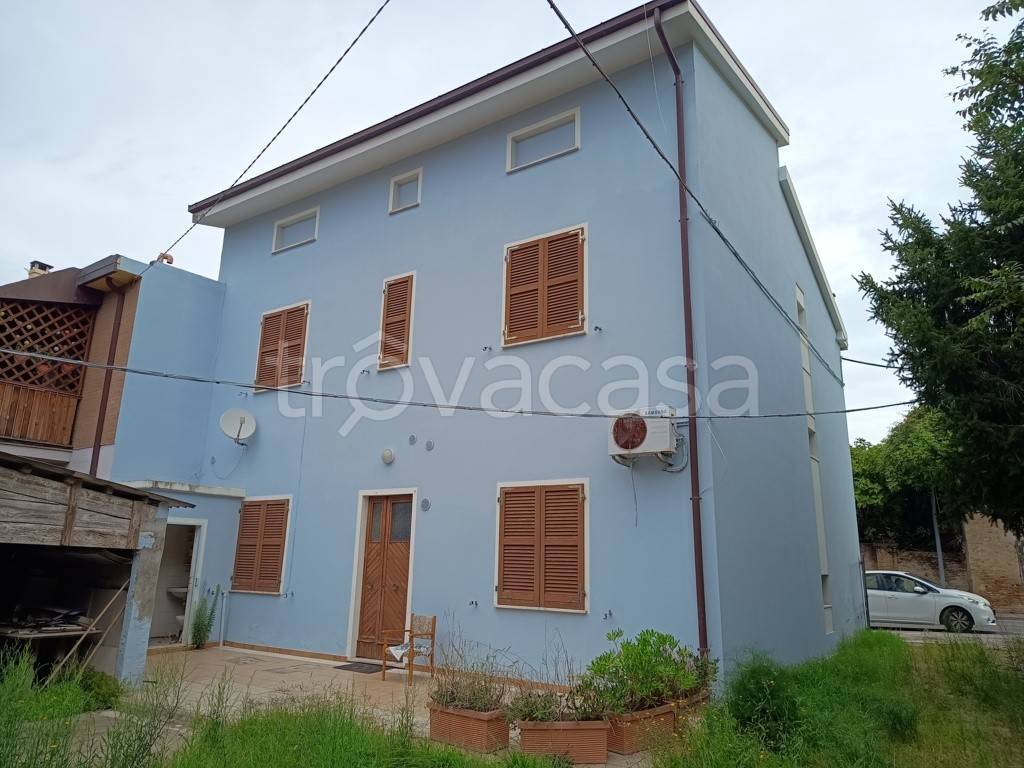 casa indipendente in vendita a Pesaro in zona Muraglia
