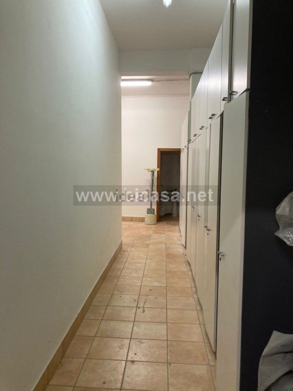 locale di sgombero in vendita a Pesaro in zona Centro Città