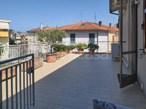 appartamento in vendita a Pesaro in zona Soria