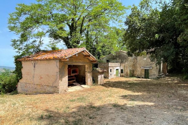 casale in vendita a Pesaro in zona Mare