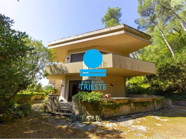casa indipendente in vendita a Pesaro in zona Soria