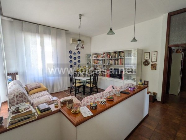 casa indipendente in vendita a Pesaro in zona Ghetto di Roncaglia