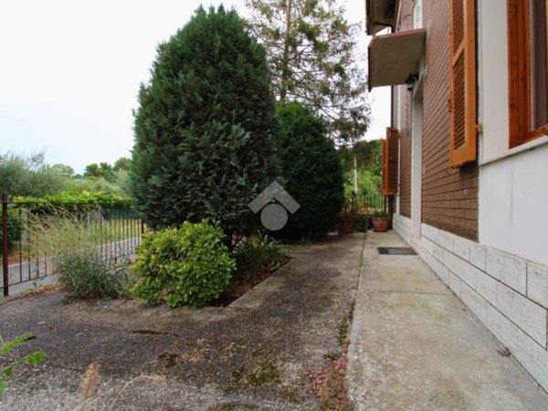 appartamento in vendita a Pesaro in zona Santa Veneranda
