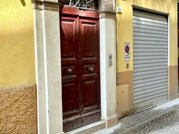 appartamento in vendita a Pesaro in zona Centro Città