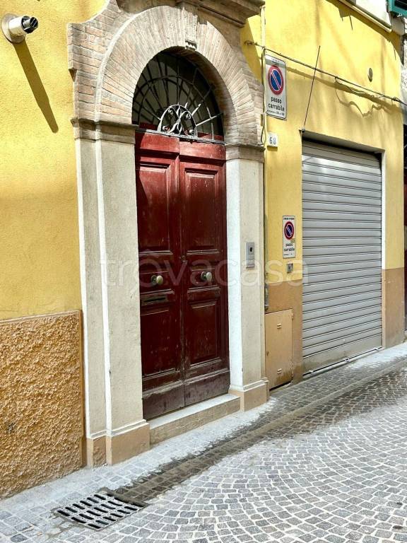 appartamento in vendita a Pesaro in zona Centro Città