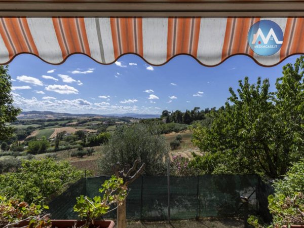 casa indipendente in vendita a Pesaro in zona Candelara