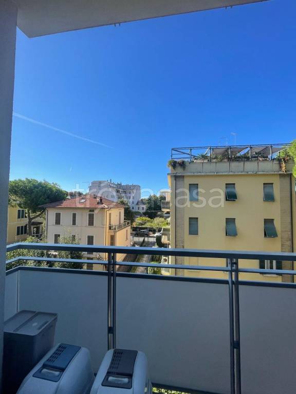 appartamento in vendita a Pesaro in zona Mare
