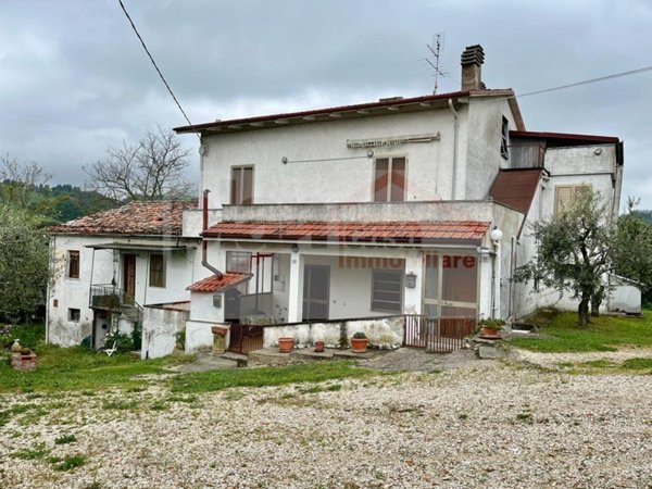 appartamento in vendita a Pesaro in zona Ginestreto