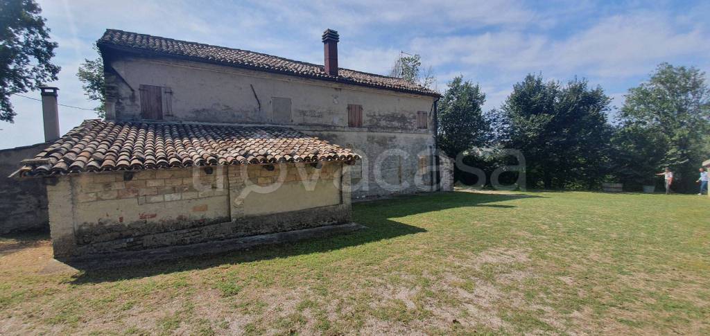 casa indipendente in vendita a Pesaro in zona Santa Maria dell'Arzilla
