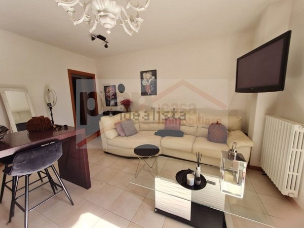 appartamento in vendita a Pesaro in zona Tre Ponti