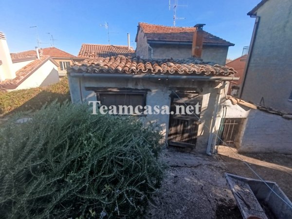 casa indipendente in vendita a Pesaro in zona Villa Fastiggi