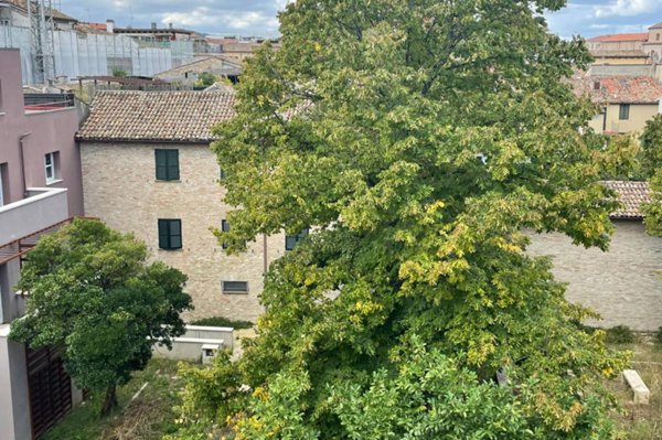 appartamento in vendita a Pesaro in zona Mare