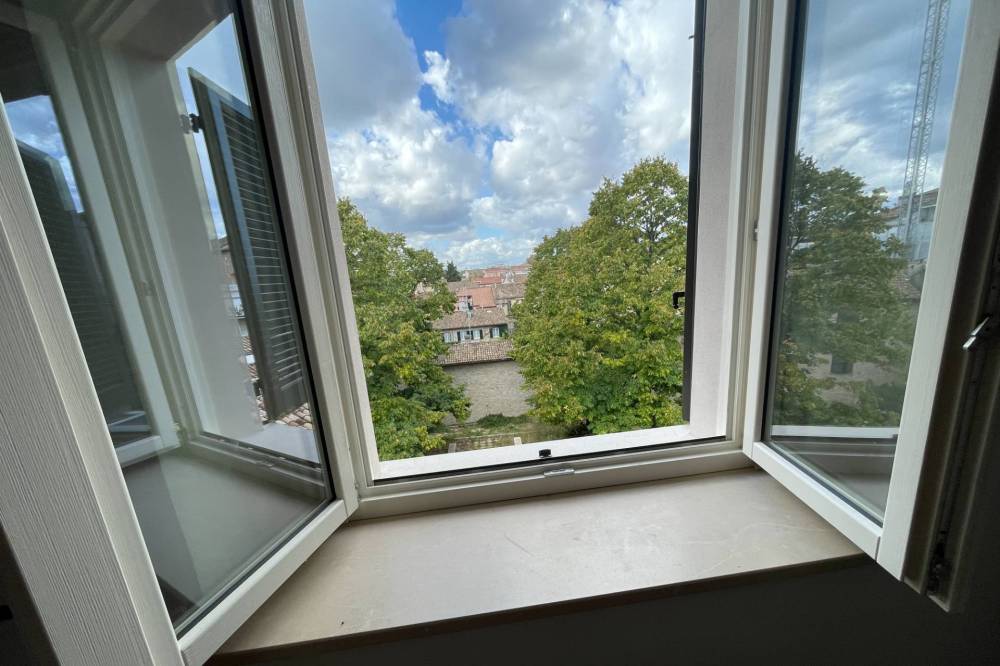 appartamento in vendita a Pesaro in zona Centro Città