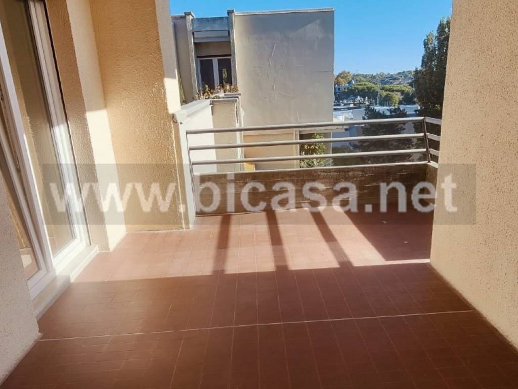 appartamento in vendita a Pesaro in zona Santa Veneranda