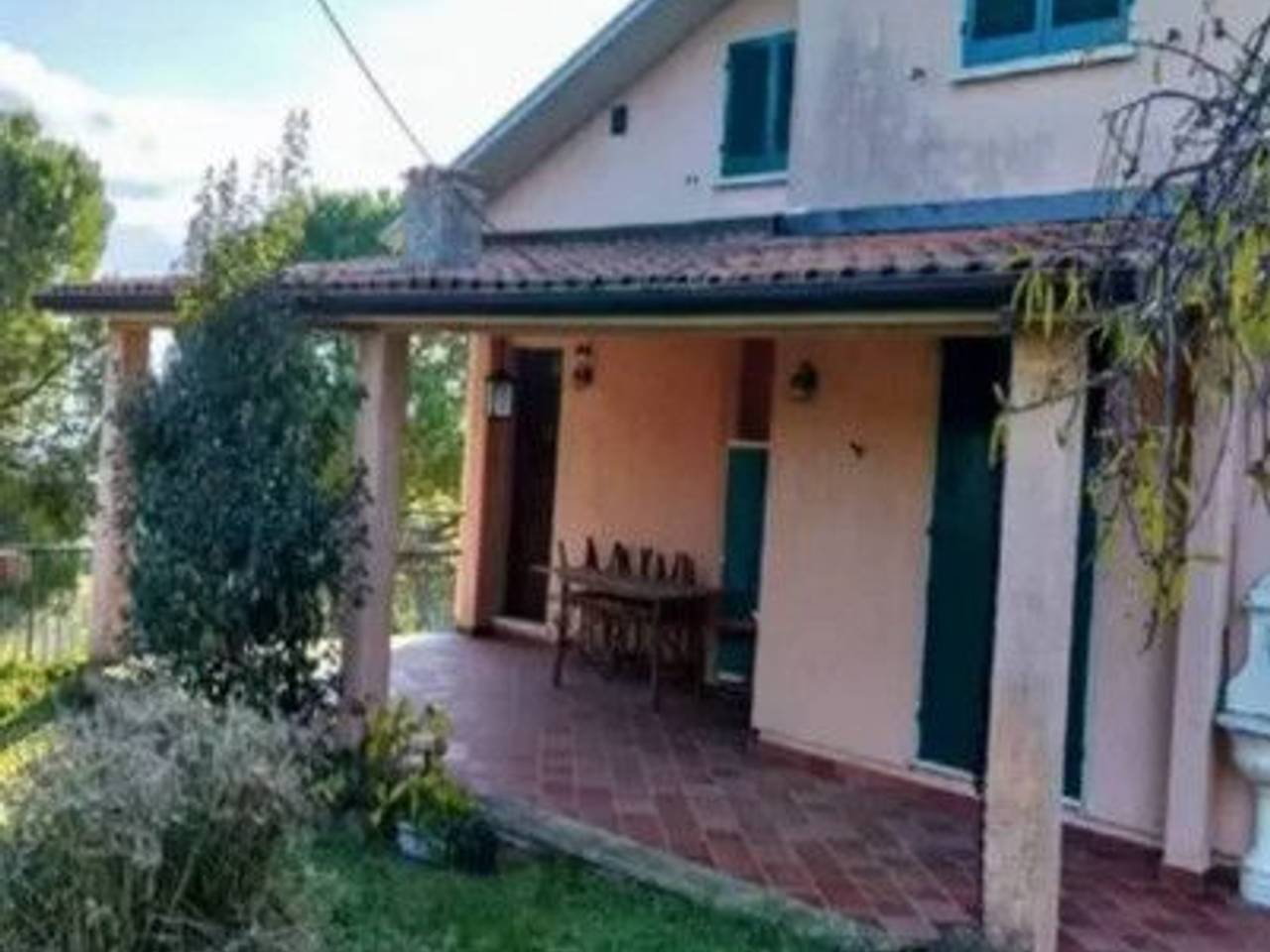casa indipendente in vendita a Pesaro in zona Mare