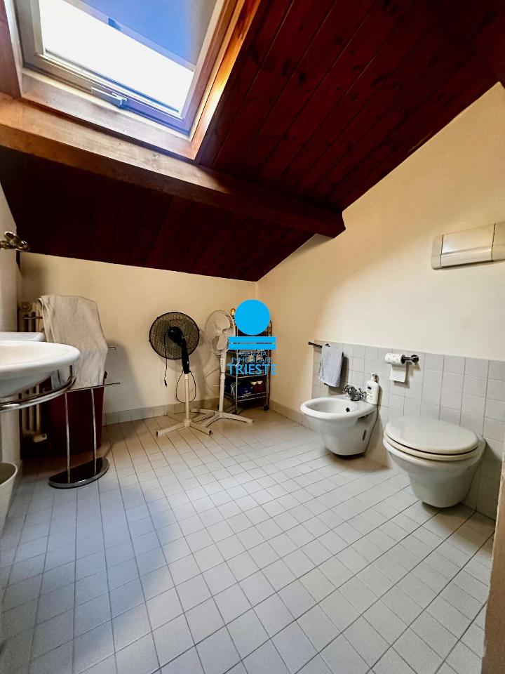 casa indipendente in vendita a Pesaro