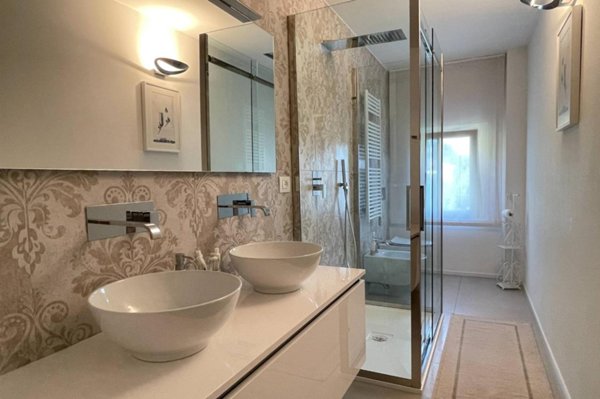 casa indipendente in vendita a Pesaro in zona Centro Città