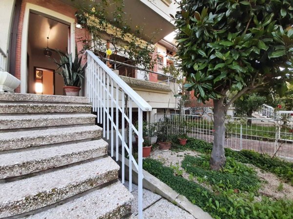 appartamento in vendita a Pesaro in zona Santa Veneranda