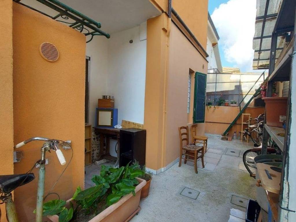 casa indipendente in vendita a Pesaro in zona Pantano