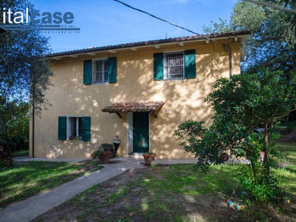 casa indipendente in vendita a Pesaro in zona San Bartolo