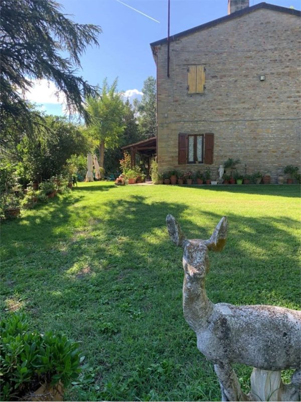 casa indipendente in vendita a Pesaro in zona Monteciccardo