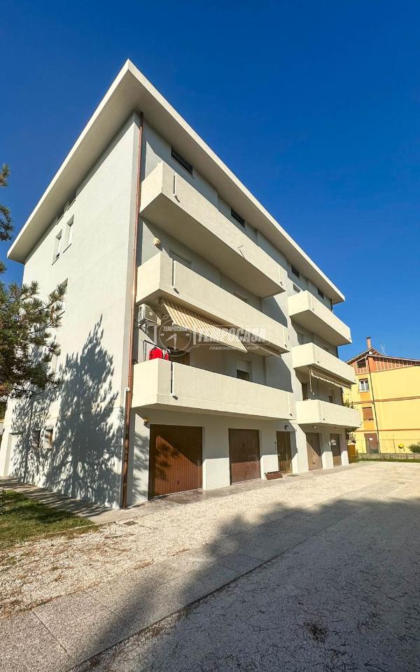 appartamento in vendita a Pesaro in zona Centro Città