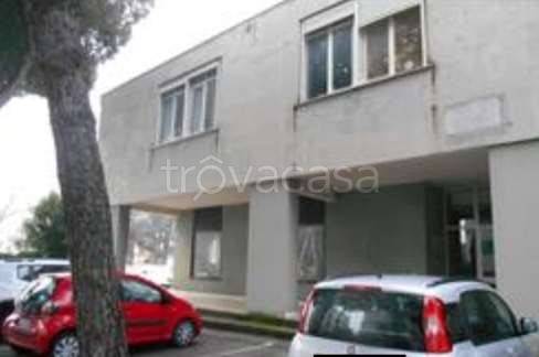 negozio in vendita a Pesaro