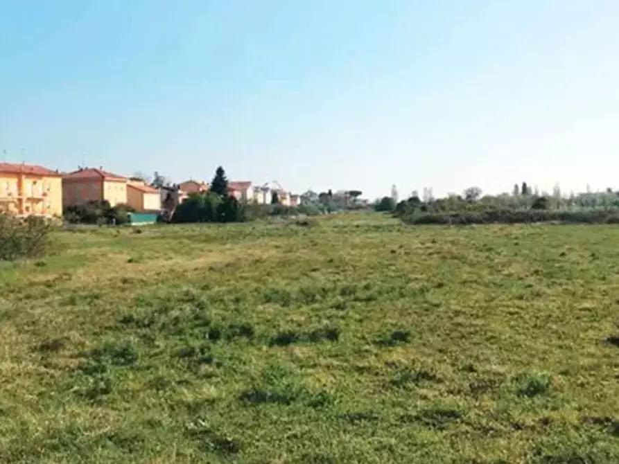 terreno edificabile in vendita a Pesaro