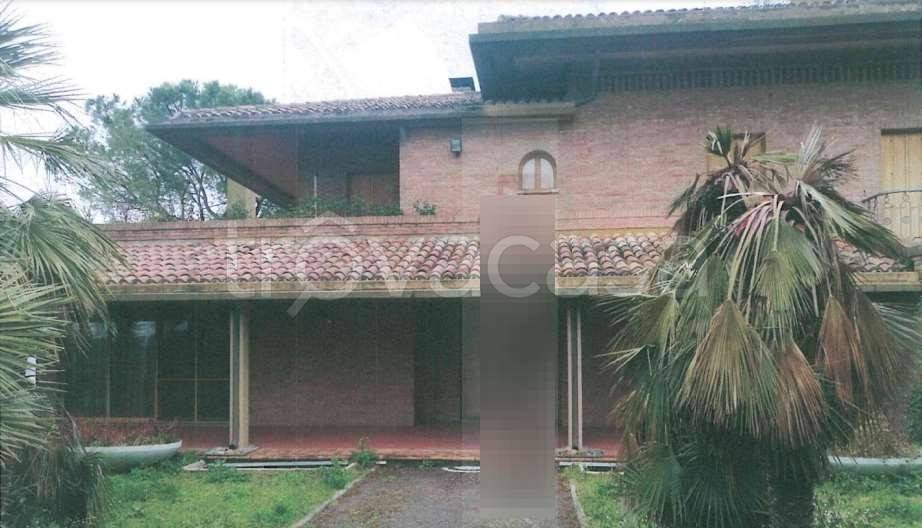 villa in vendita a Pesaro in zona Villa Fastiggi