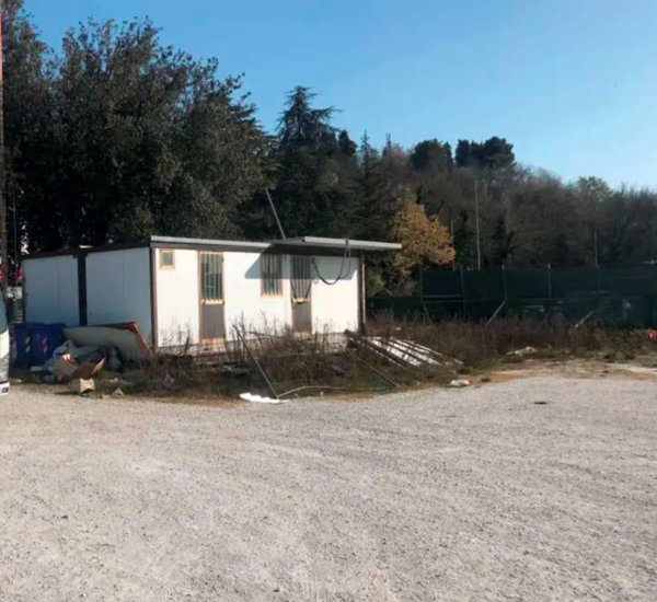 terreno edificabile in vendita a Pesaro