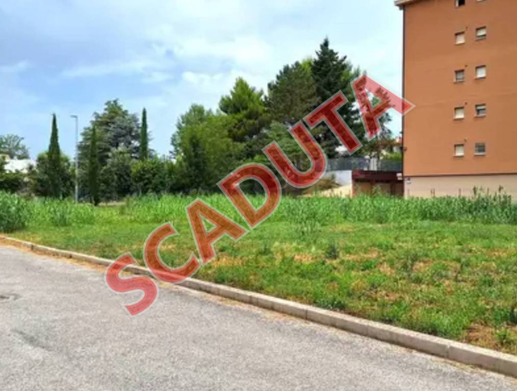 terreno agricolo in vendita a Pesaro in zona Vismara