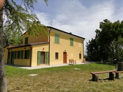 casa indipendente in vendita a Pesaro in zona Novilara