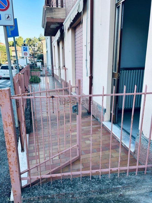 appartamento in vendita a Pesaro in zona Cattabrighe