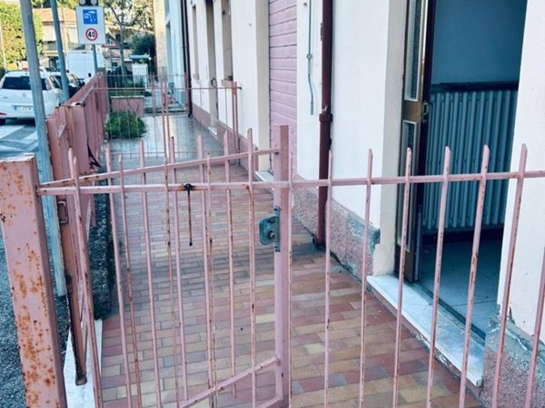 casa indipendente in vendita a Pesaro in zona Cattabrighe