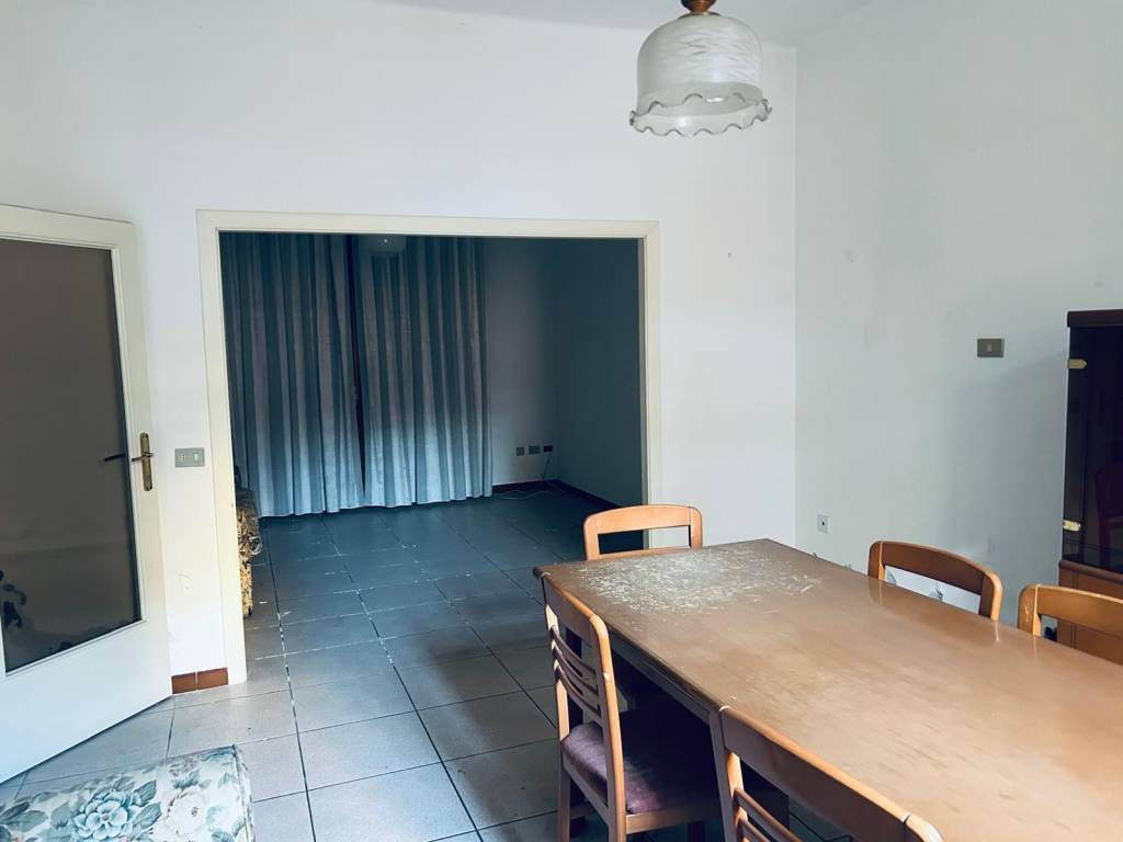 casa indipendente in vendita a Pesaro in zona Cattabrighe