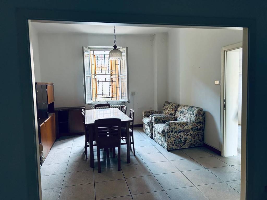 casa indipendente in vendita a Pesaro in zona Cattabrighe