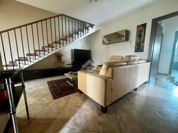 casa indipendente in vendita a Pesaro