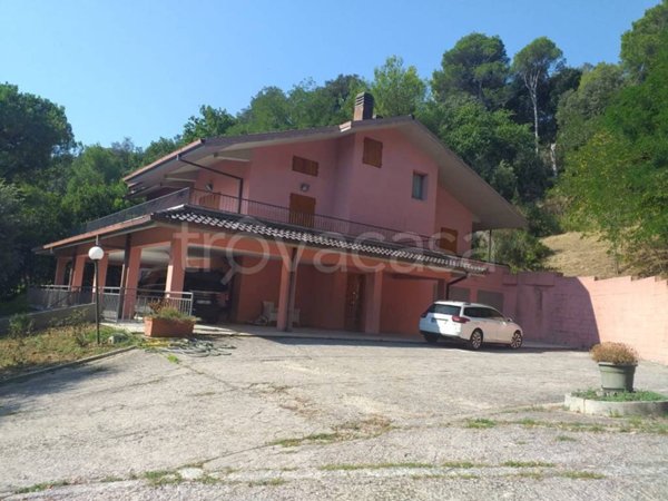 casa indipendente in vendita a Pesaro in zona San Bartolo