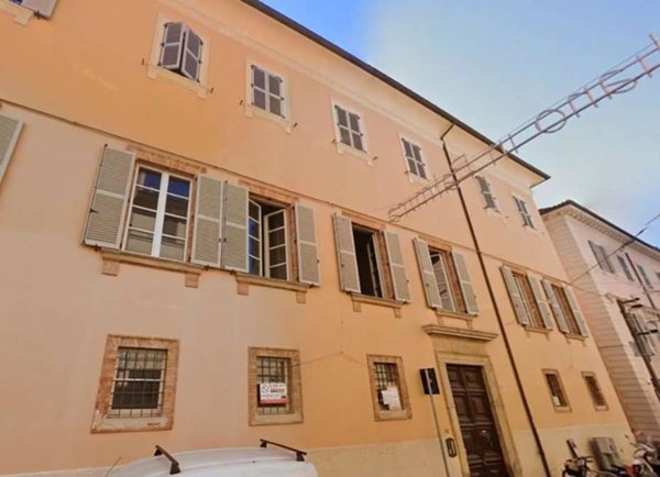 appartamento in vendita a Pesaro in zona Centro Città